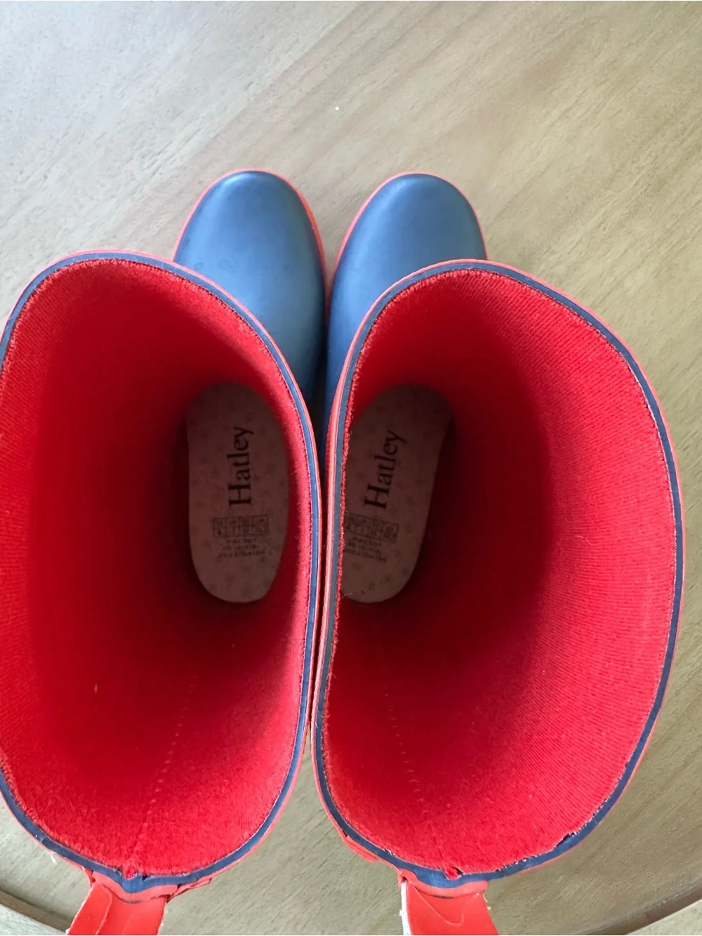 Hatley Matte Rain Boots, Size 4 Big Kid, Navy & Red